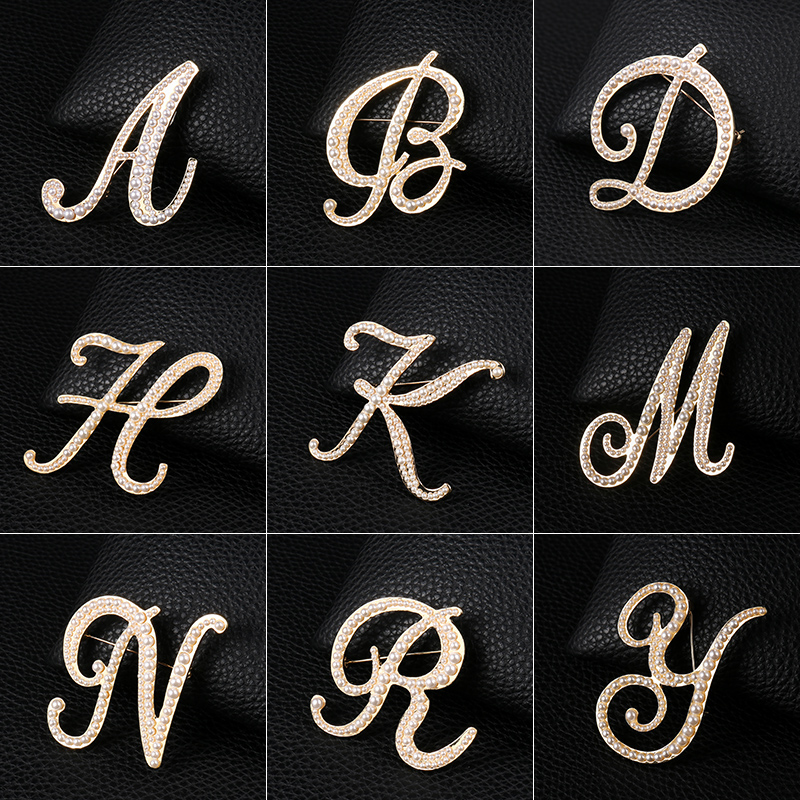 Women Accessories In English - Inglês letras A-Z pérola broche metal