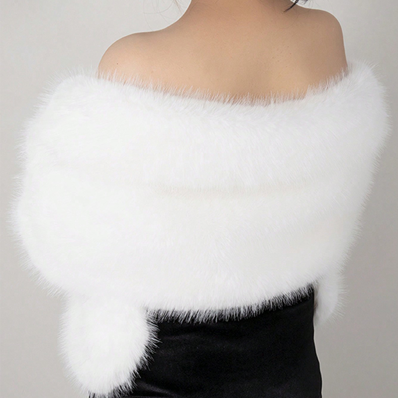 Um Xale Feminino de Moda em Po - Women'S Winter Accessories Set avaliação e preço